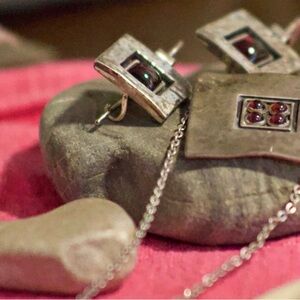 925 Silpada  Silver and Garnet Necklace Set